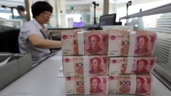 اليوان يقفز لأعلى مستوى في شهرين بعد خفض تصنيف الصين الائتماني
